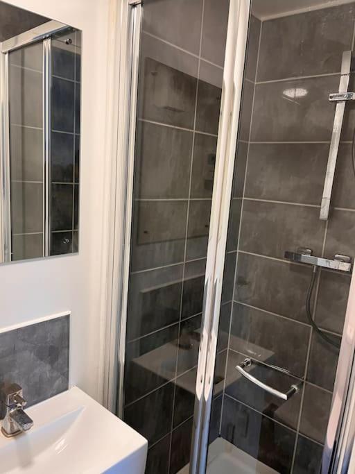The Serviced Accommodations Harlow Extérieur photo